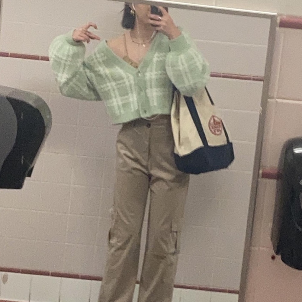 Meet your Posher, Selah